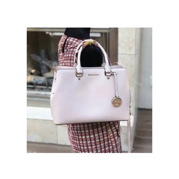 Michael Kors Bag - Picture 6 of 6